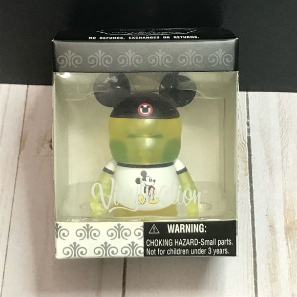Funko Disney Vinylmation Theme Park Favourites, 3” figure with white Mickey tee - Picture 7 of 7